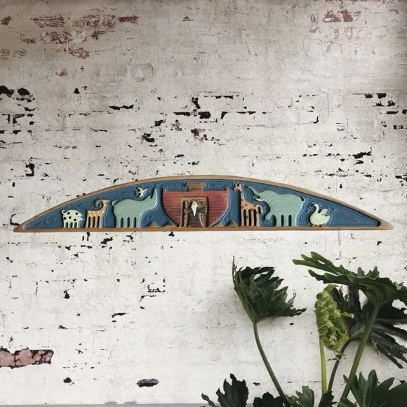Hand Carved Wood Noah’s Ark Wall Hanging, Door Topper, By Chicken Creek Folk Art - Picture 8 of 12